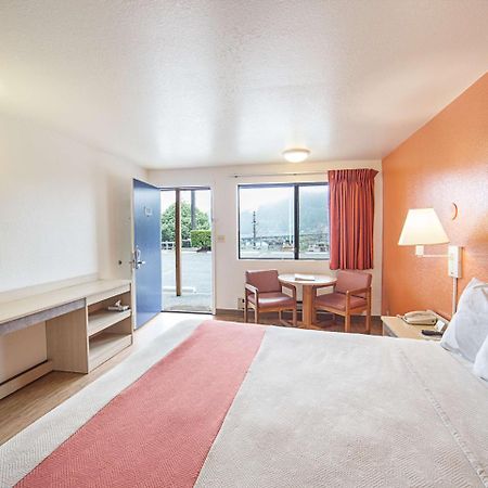 Motel 6 Gold Beach Kültér fotó